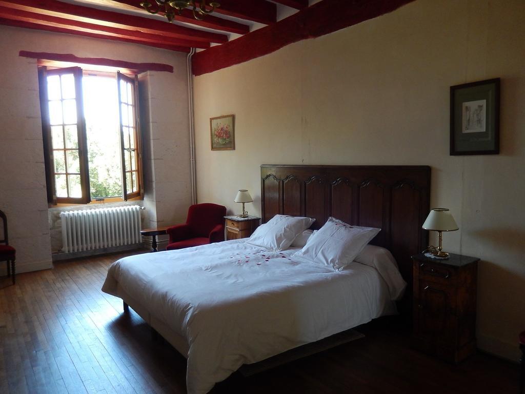 Bed and Breakfast Chateau De La Noblaye Lemere Zimmer foto