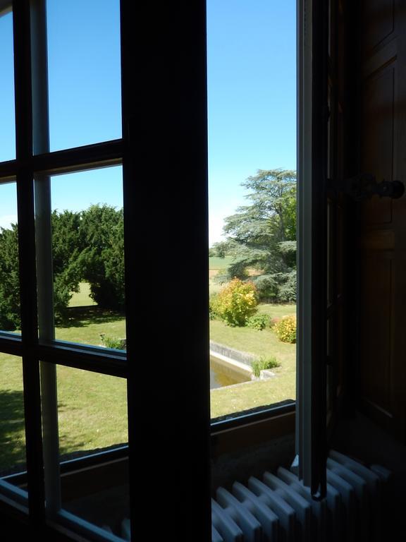 Bed and Breakfast Chateau De La Noblaye Lemere Zimmer foto